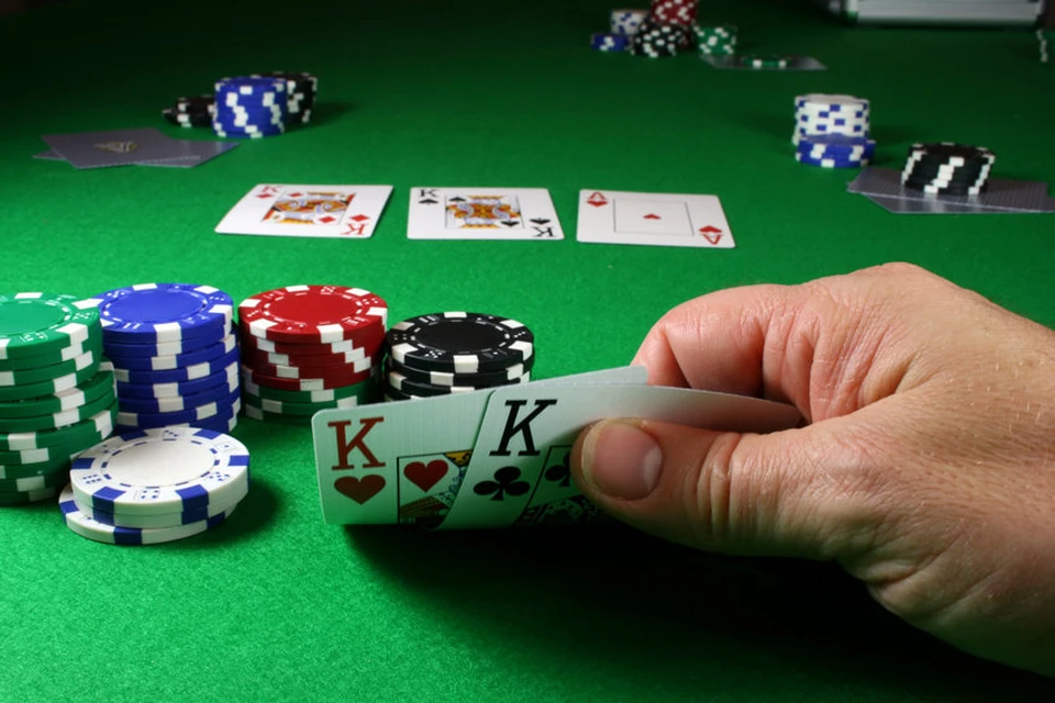 Một số chiến thuật cơ bản khi chơi poker tại 88GO
